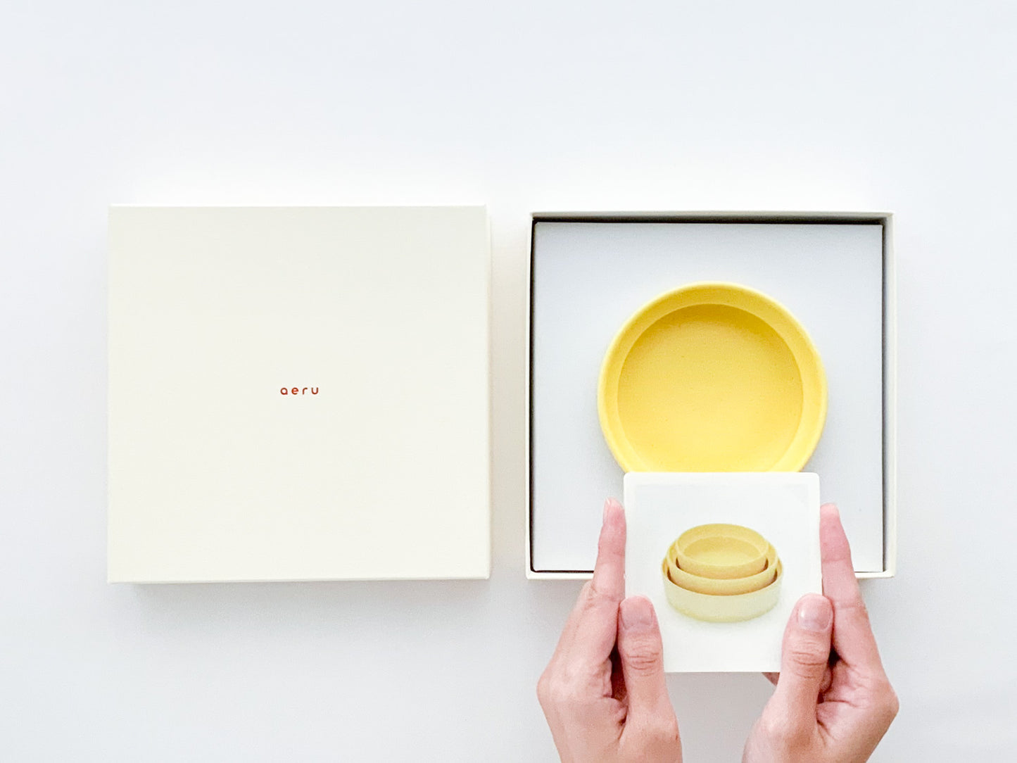 京都府から 京焼の こぼしにくい器