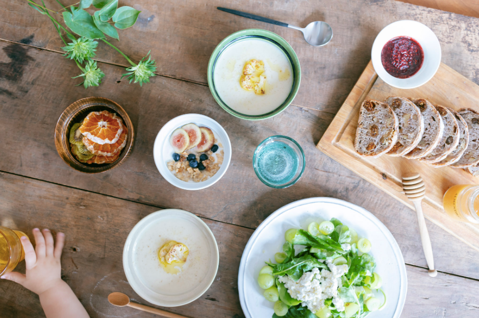秋田県から 川連漆器拭き漆の こぼしにくい器
