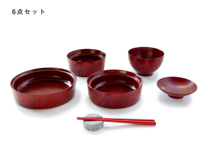 離乳食でも大活躍！漆塗りのお食い初めセット