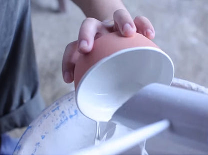 徳島県から 大谷焼の こぼしにくい器